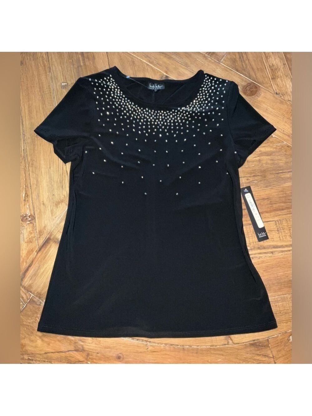Nicole Miller short sleeve top with scattered faceted silver studs - small - nwt